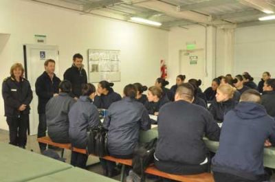 El Intendente Speranza visit� la sede local de la Escuela de Polic�a