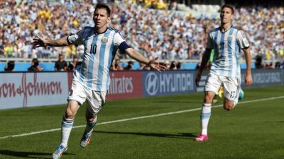 Sobre la hora y con golazo de Messi, Argentina gan� y entr� a octavos