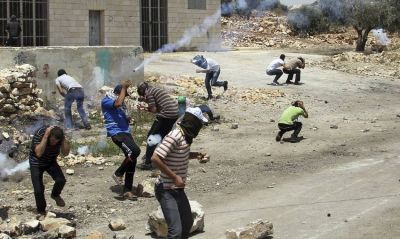 Tropas israel�es matan a dos palestinos y aumenta la tensi�n