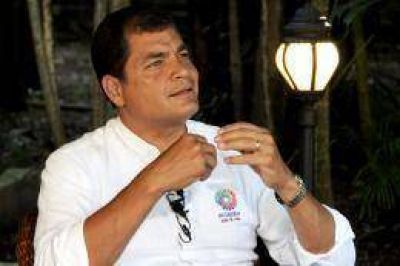 Correa dijo que bajo el liderazgo de Santos �Colombia alcanzar� la paz�