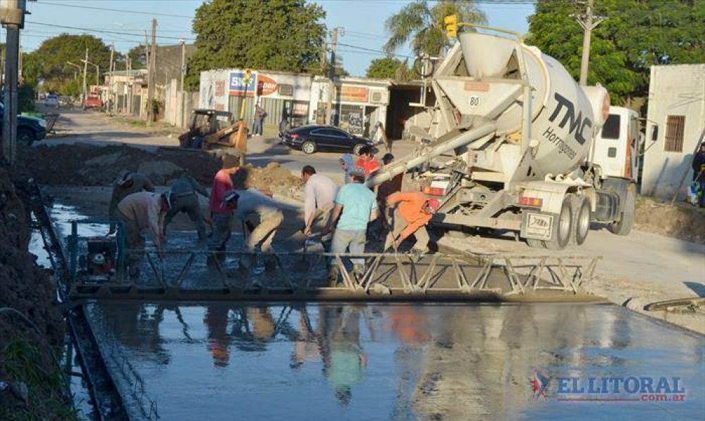 Avanza la pavimentaci�n de la avenida Las Heras