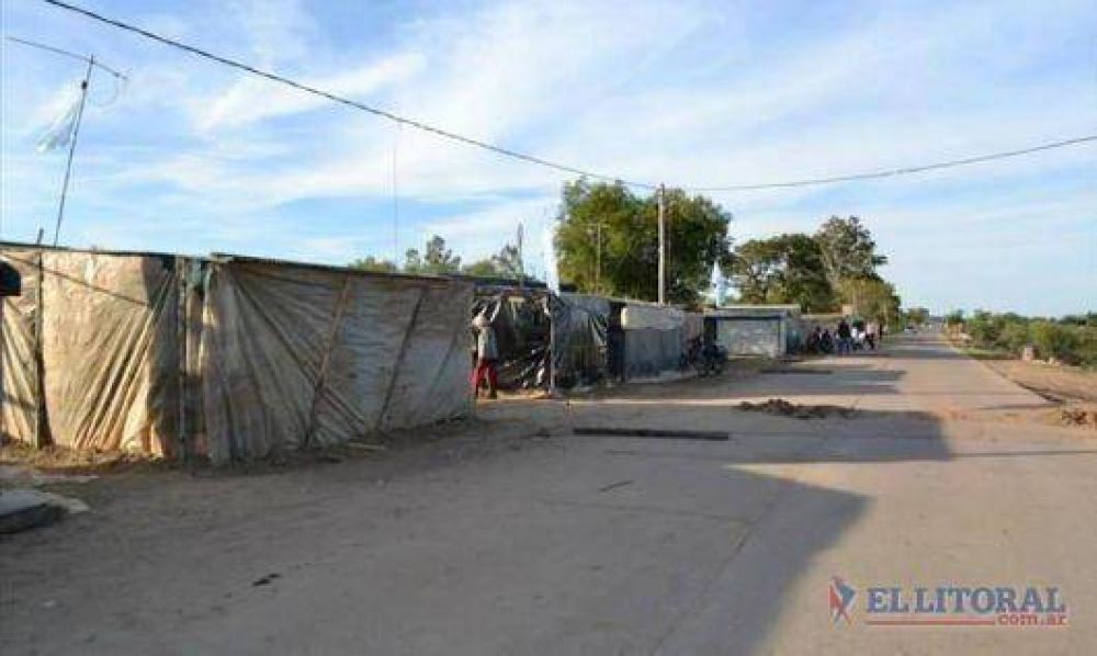 Goya en alerta, espera la llegada del pico m�ximo de la creciente