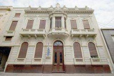 Con apoyo mayoritario a Veirav�, la UNNE define hoy al nuevo rector