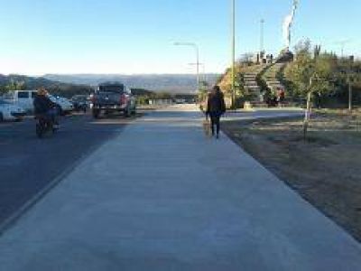 El Jumeal con nuevas sendas, pero necesita pavimentaci�n