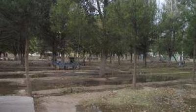 Preocupaci�n por v�ndalos que se re�nen los fines de semana a provocar da�os en el camping municipal