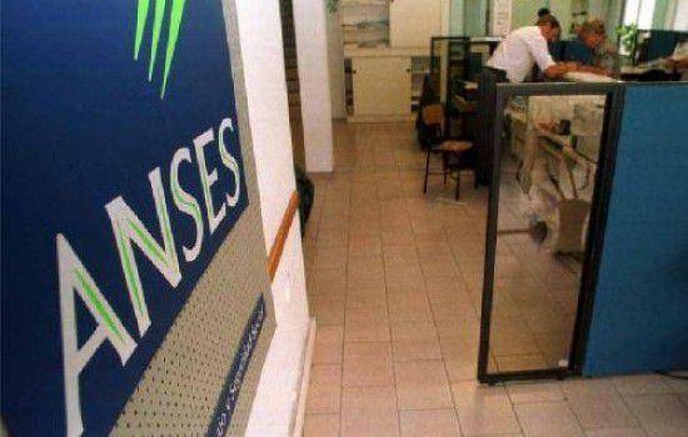 Contin�an las medidas de fuerza en ANSES