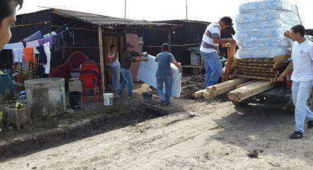 Atenci�n sanitaria permanente a las familias reubicadas transitoriamente por inundaciones