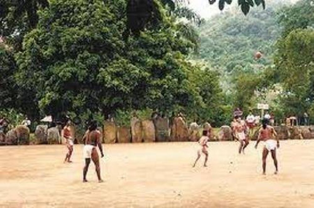 Aseguran que los guaran�es inventaron el f�tbol
