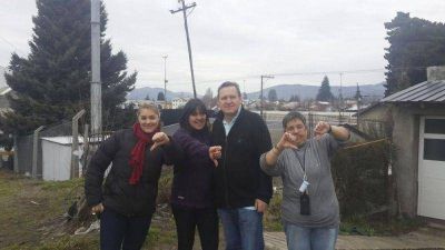 �Instalaron un feriado y mientras jugaba Argentina trabajaron en la antena ilegal�