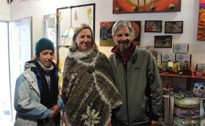 Inauguran local de artesanos en la base del Catedral