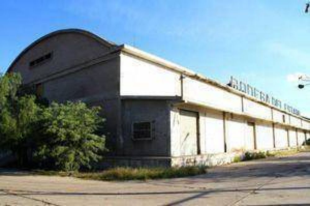  Encuentran documentaci�n hist�rica en ex bodega CAVIC