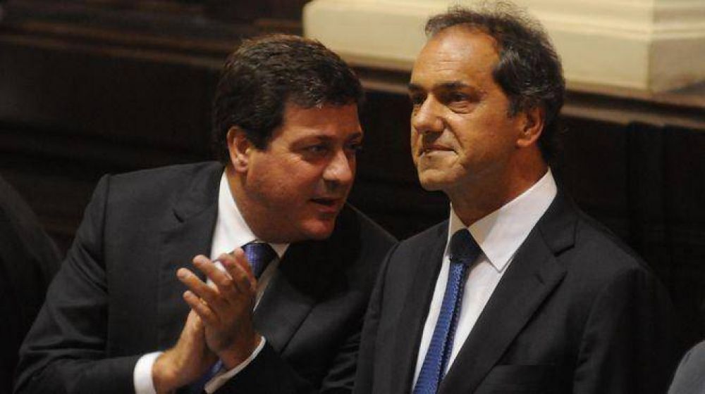 Mariotto quiere estatizar los puertos, la Provincia responde y ahora se viene el debate