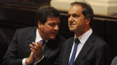 Mariotto quiere estatizar los puertos, la Provincia responde y ahora se viene el debate