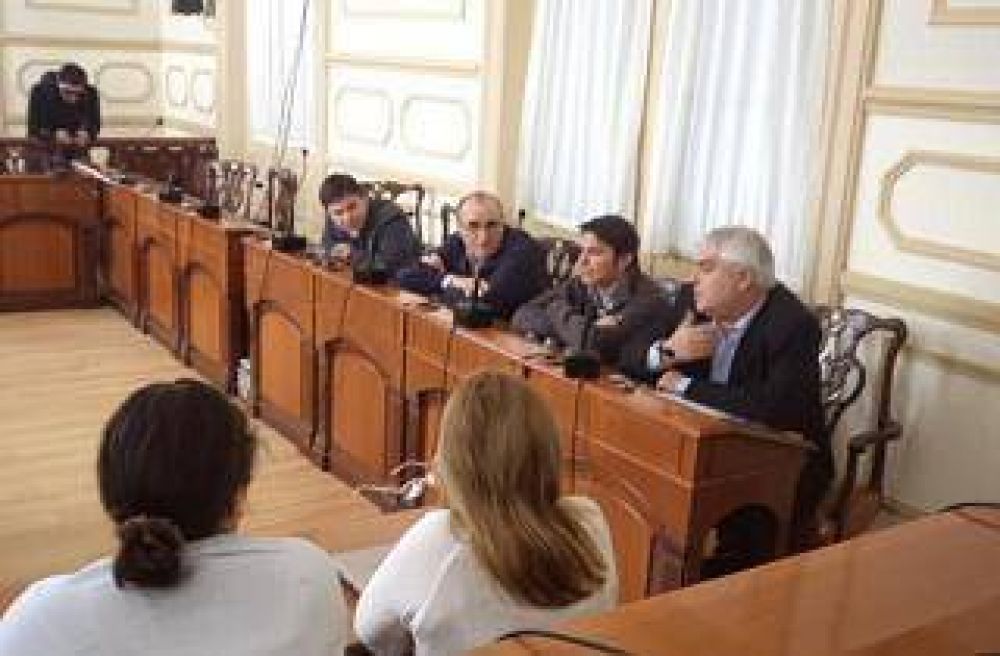 Concejales trabajar�n en terreno y en propuestas legislativas para paliar los efectos de la inundaci�n