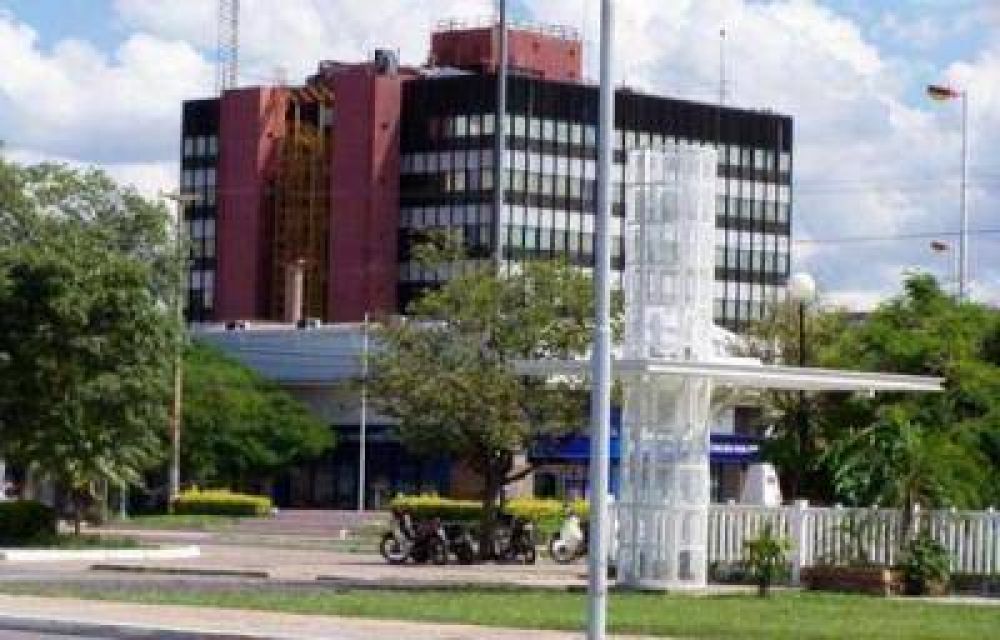 Sueldos por debajo de la l�nea de pobreza y precariedad monotributista reducen la cantidad de empleados p�blicos de Formosa