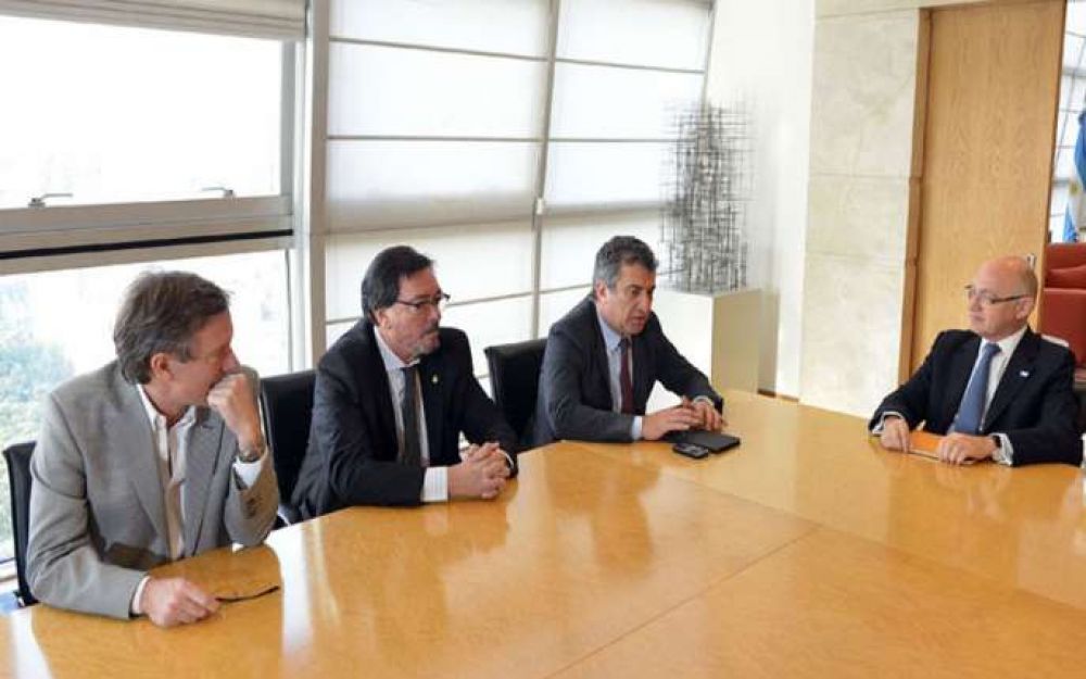 Urribarri se reuni� con Timerman en la Canciller�a