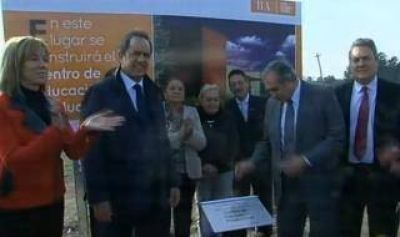 Scioli inaugur� empresas en el Parque Industrial Canning de Ezeiza