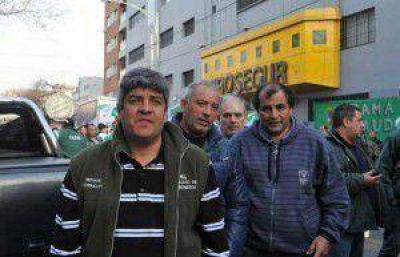Trabajo buscar� hoy destrabar las medidas de fuerza de los camioneros