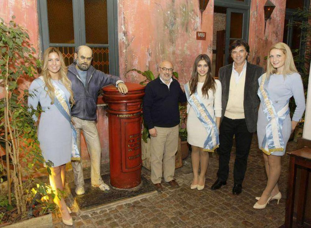 �Mes de Mar del Plata� en el bar El Cairo de Rosario