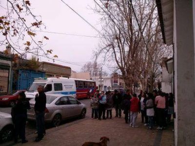 Se realiz� una caminata participativa por el aniversario de Berisso