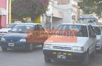Acordaron incremento para taxis y remises
