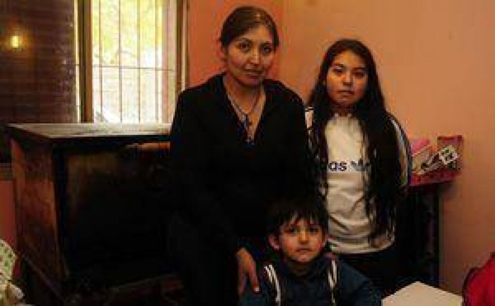  Pide que no la desalojen por sus hijos enfermos