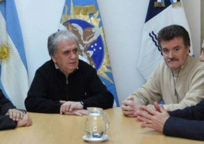 Cant�n y Men�ndez viajaron a Buenos Aires para gestionar nuevas obras