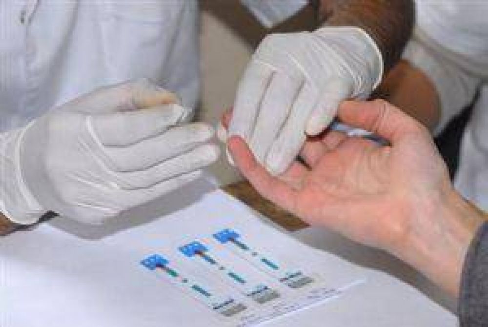 Particip� en los testeos masivos de HIV, s�filis y hepatitis