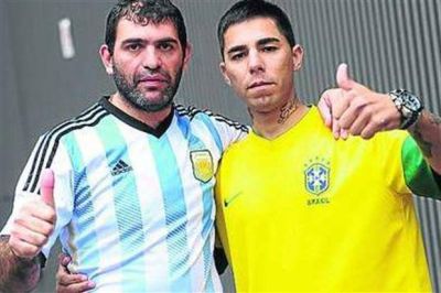 Deportaron al barra que cerr� el trato con una facci�n de la hinchada de Inter para conseguir entradas