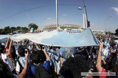 Unas 20 mil personas cruzaron hacia Brasil en las �ltimas 72 horas