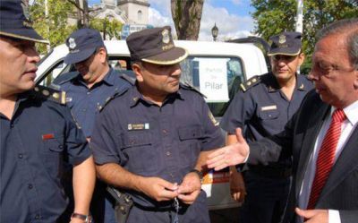 Z�ccaro: �Si la polic�a comunal no puede demorar a alguien para averiguar antecedentes no sirve de nada�
