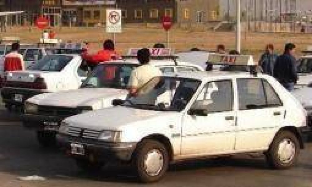 Se aprobar� un aumento del 30% en tarifas de taxis y remises