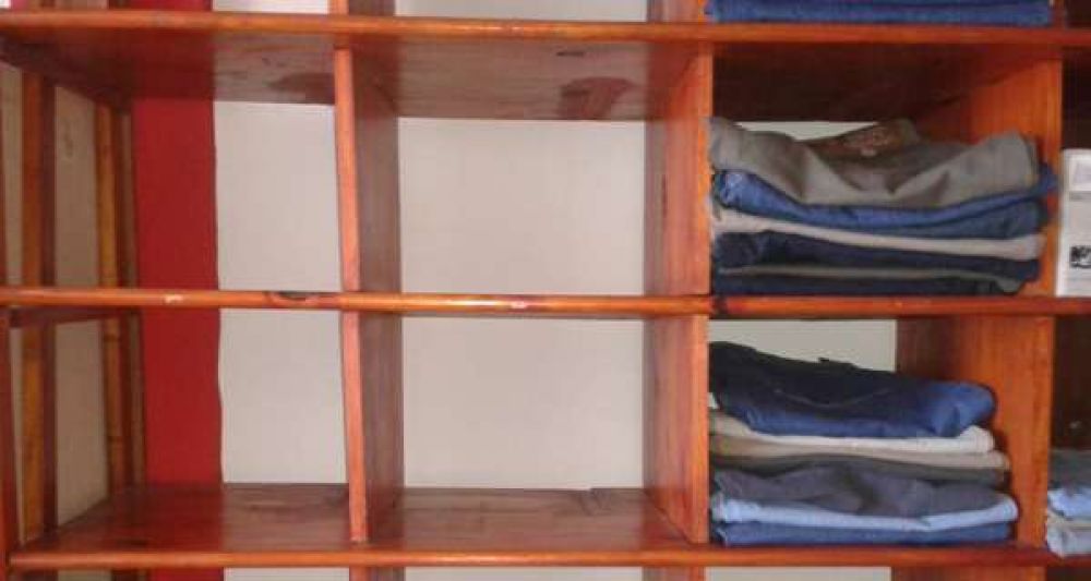 Se entreg� un delincuente y se recuper� gran parte de la ropa robada