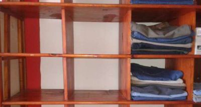 Se entreg� un delincuente y se recuper� gran parte de la ropa robada
