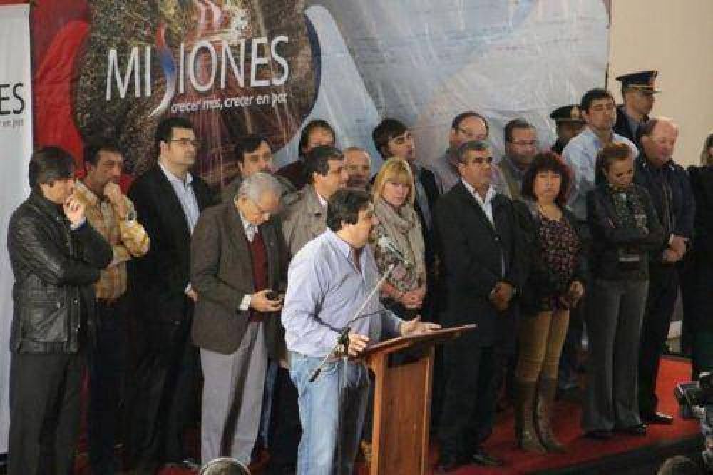 Closs inaugur� un SUM en Garup� y valor� el rol social de estos espacios comunitarios 