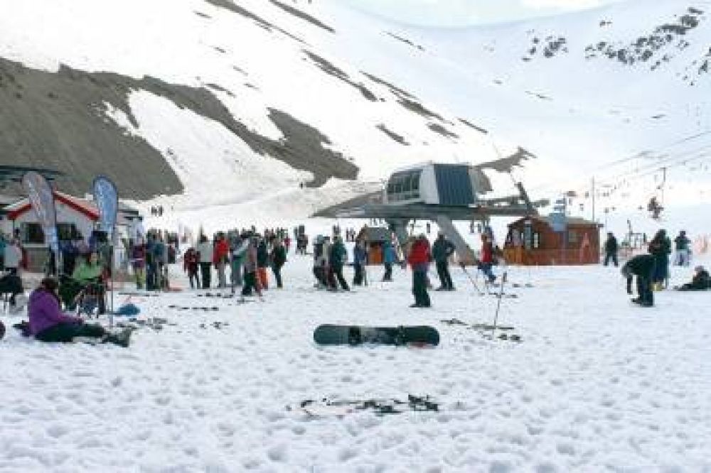 El lanzamiento oficial de la temporada de esqu� en La Hoya ser� el 12 de julio