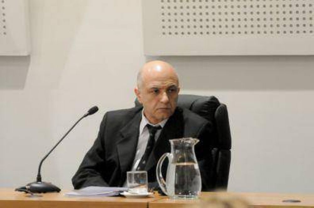 Dos versiones para un crimen