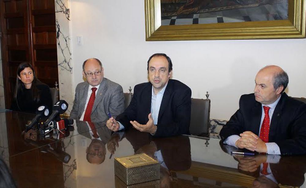 Firmaron un convenio para hacer una nueva encuesta de victimizaci�n en la ciudad