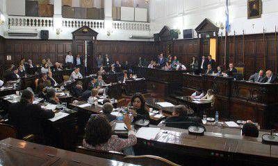 Por la fiebre mundialista, la Legislatura tiene sesiones expr�s