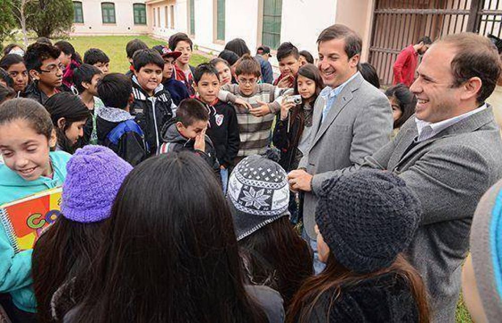M�s de 90 peque�os ciudadanos visitaron la Capital salte�a