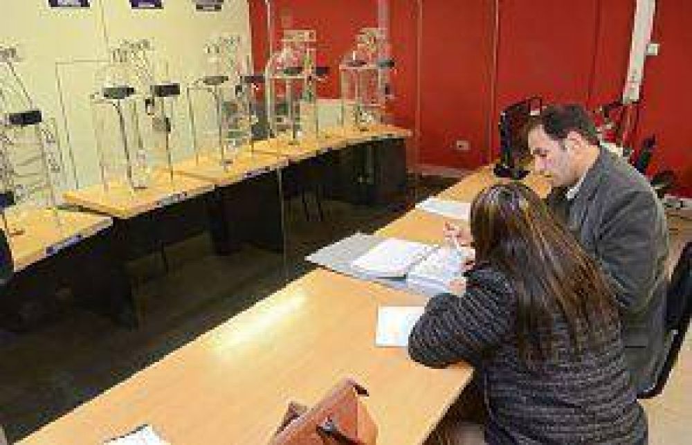 Cumpl�s y gan�s: Descuentos a familias con cuota al d�a