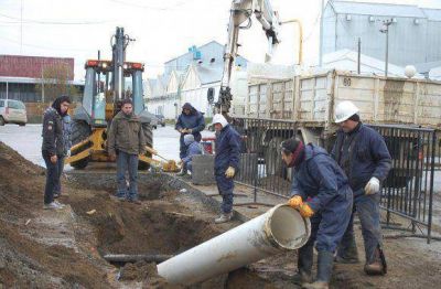 El Municipio realiza readecuaci�n de cloacas en Almafuerte e Islas Malvinas