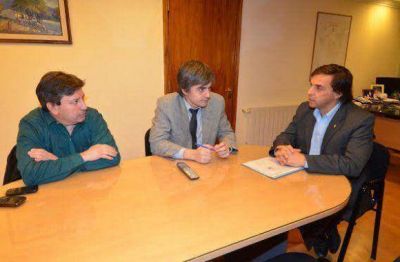 Araque present� convenio de cr�ditos del BTF