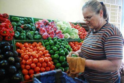 S�enz Pe�a: frutas y verduras aumentaron un 60 por ciento