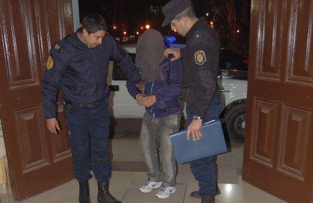 Una mujer reconoci� a su asaltante en la calle y la Polic�a lo detuvo