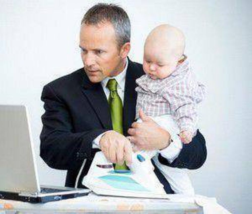 Cambios de paradigmas sociales: madres y padres al trabajo