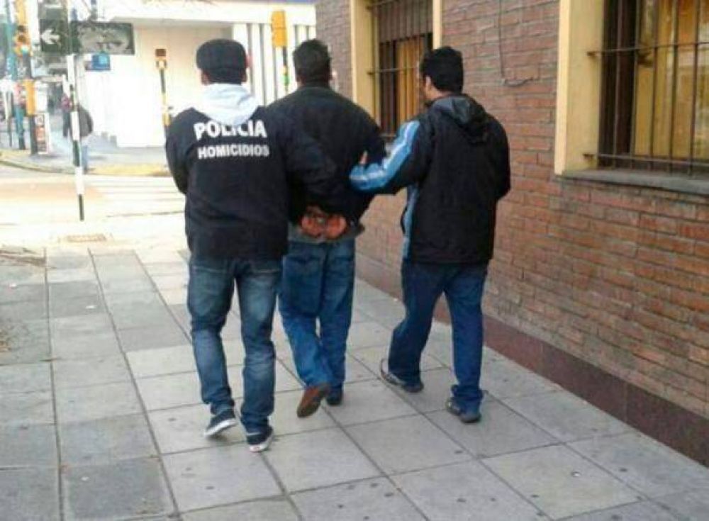 Atrapan a acusado de matar a su ex pareja embarazada