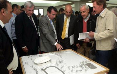 Adjudican la Villa Ol�mpica a Ceosa por 400 millones