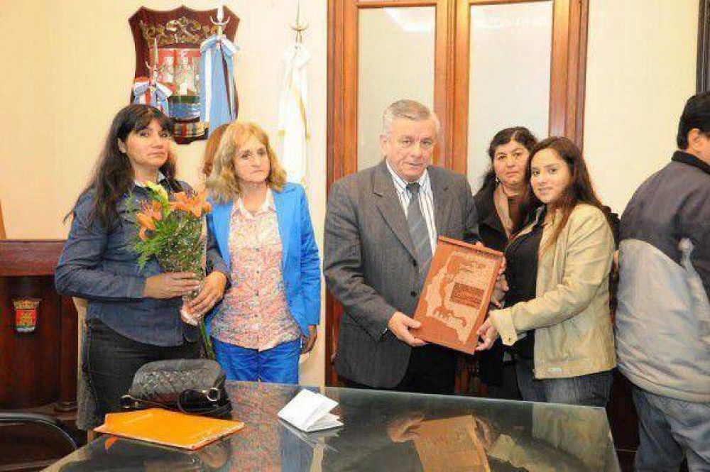 El Intendente Infante recibi� la visita de la Agrupaci�n �Centauro�