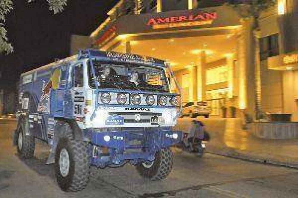 El 15 de enero ser� el vivac del Dakar 2015 en Las Termas